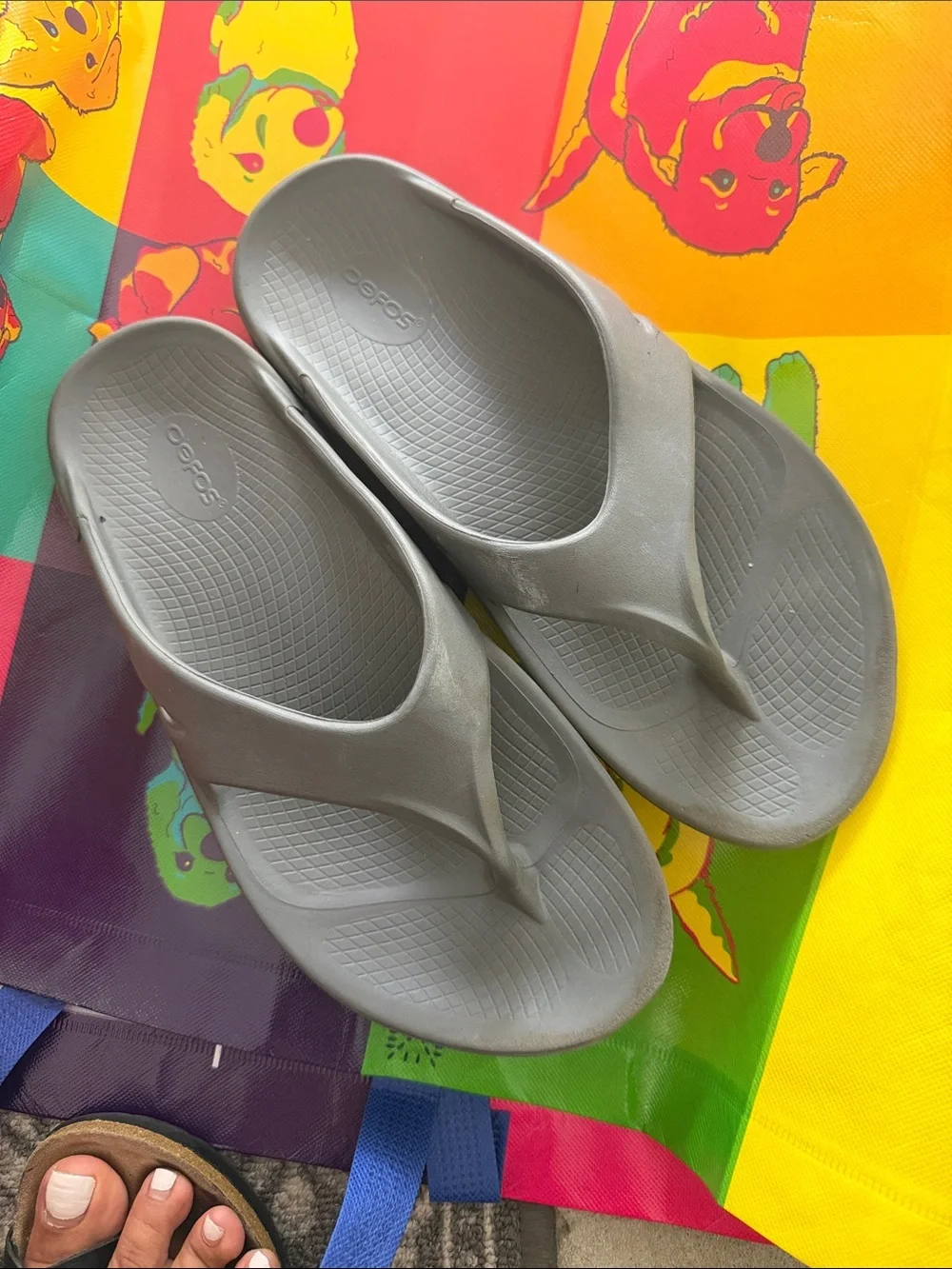 Oofos Original Unisex Recovery Thong Flip Flop Mens 11 Womens 13 gray